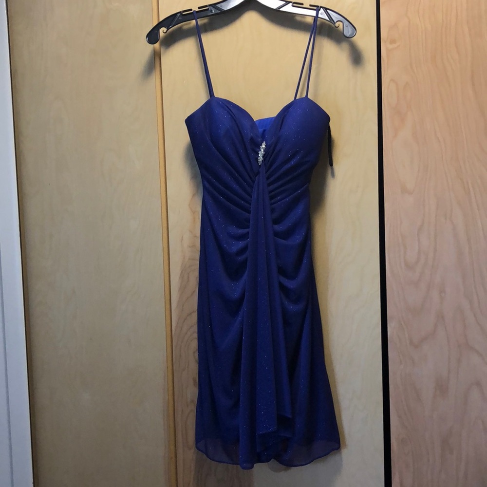 Juniors sparkly short dress. Size 3/4